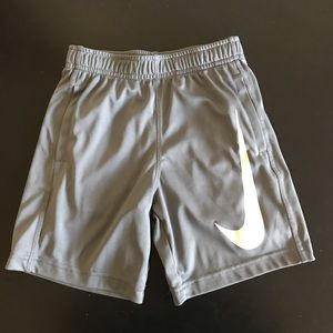 Nike Boys Athletic Shorts Size 6